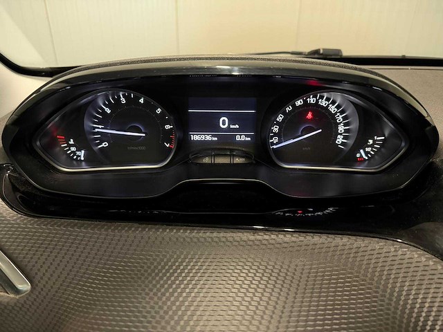 Peugeot - 208 - 1.2 puretech allure - car - 2018|sv-597-k|iaw - afbeelding 20 van  24