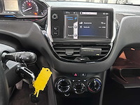Peugeot - 208 - 1.2 vti blue lease - 78-zhg-1- 2012 - afbeelding 1 van  7