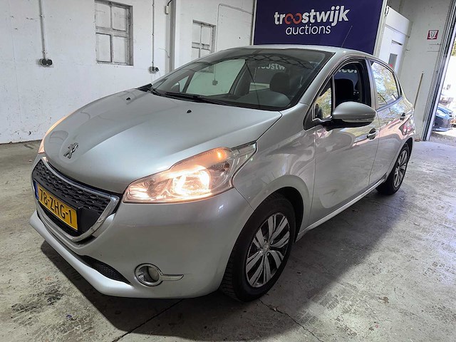 Peugeot - 208 - 1.2 vti blue lease - 78-zhg-1- 2012 - afbeelding 1 van  16
