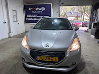 Peugeot - 208 - 1.2 vti blue lease - 78-zhg-1- 2012 - afbeelding 13 van  16