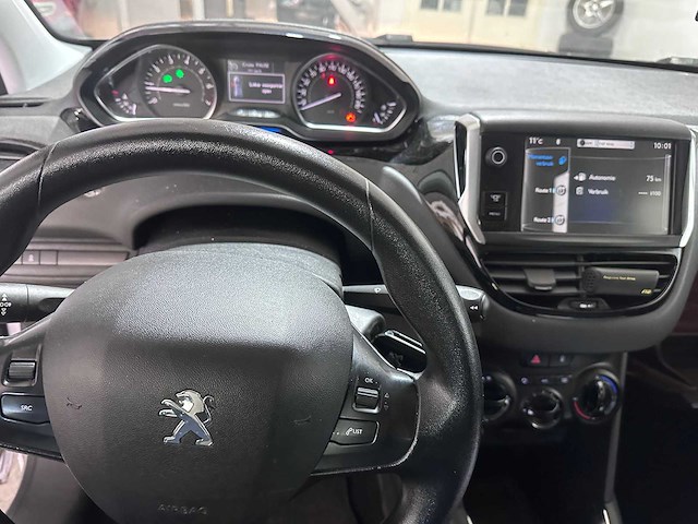 Peugeot - 208 - 1.2 vti blue lease - 78-zhg-1- 2012 - afbeelding 15 van  16