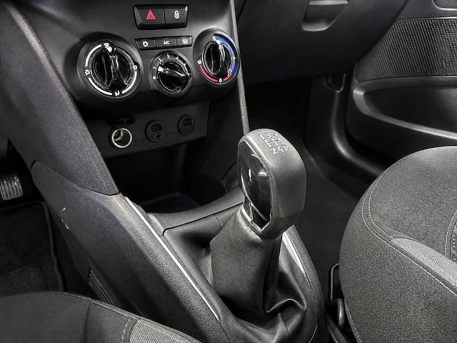 Peugeot - 208 - 1.2 vti blue lease 4-khn-67 2013 iaw - afbeelding 5 van  36