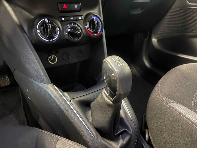 Peugeot - 208 - 1.2 vti blue lease 4-khn-67 2013 iaw - afbeelding 21 van  36