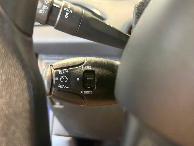 Peugeot - 208 - 1.2 vti blue lease 4-khn-67 2013 iaw - afbeelding 23 van  36