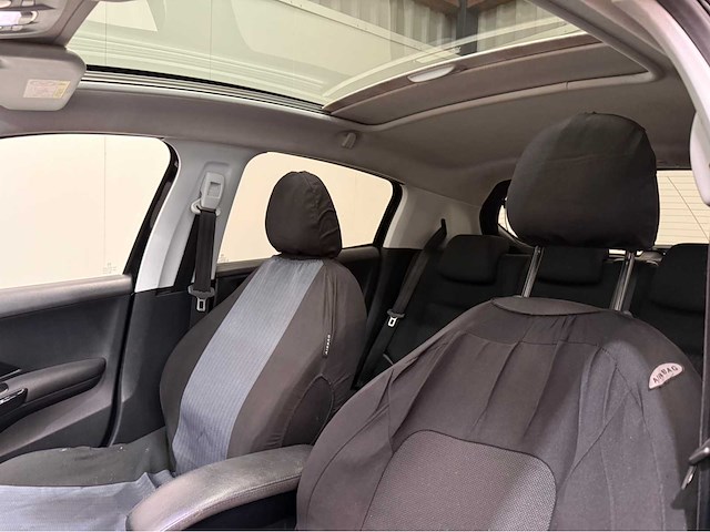 Peugeot - 208 - personenauto - 2015 - afbeelding 7 van  27