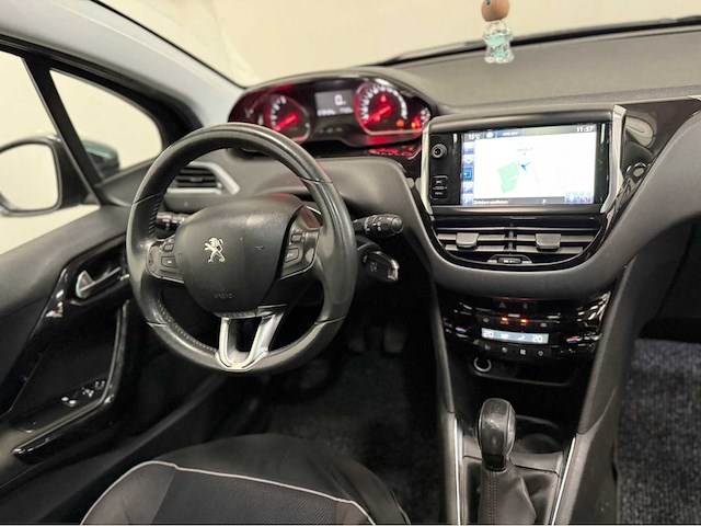 Peugeot - 208 - personenauto - 2015 - afbeelding 3 van  27