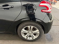 Peugeot - 208 - personenauto - 2015 - afbeelding 10 van  27