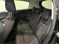 Peugeot - 208 - personenauto - 2015 - afbeelding 16 van  27