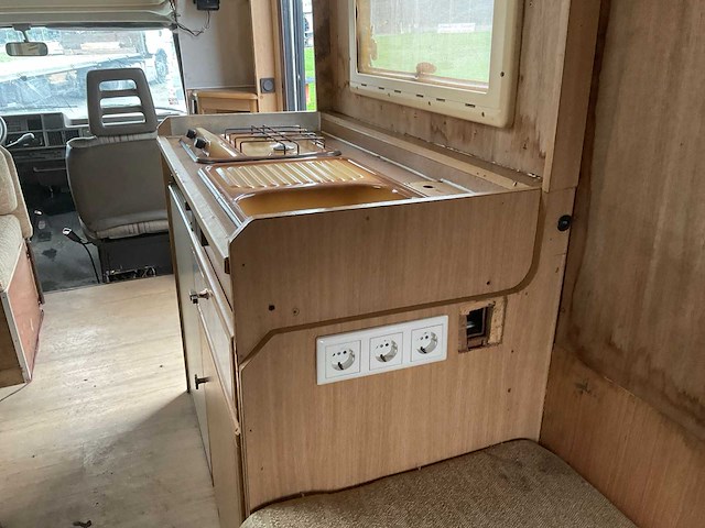 Peugeot - 280l - camper - afbeelding 22 van  35