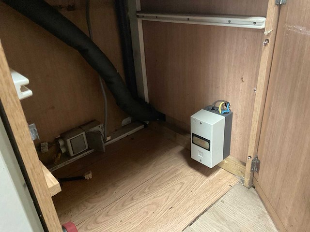 Peugeot - 280l - camper - afbeelding 26 van  35