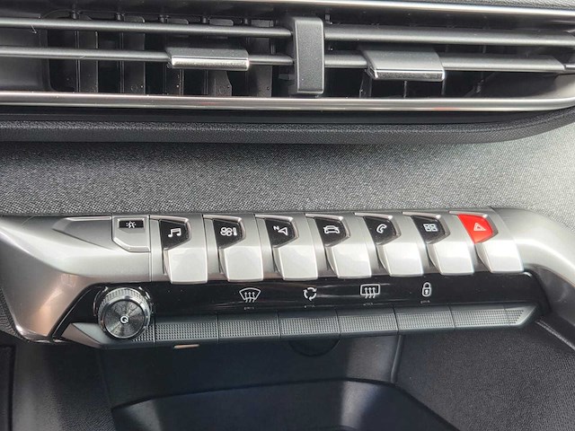 Peugeot - 3008 - 1.2 puretech gt line - 2018 - tl-138-n - personenauto - afbeelding 20 van  36