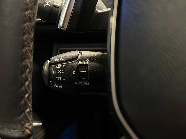 Peugeot - 3008 - 1.2 puretech prem. 2017 s-902-zl iaw - afbeelding 22 van  27