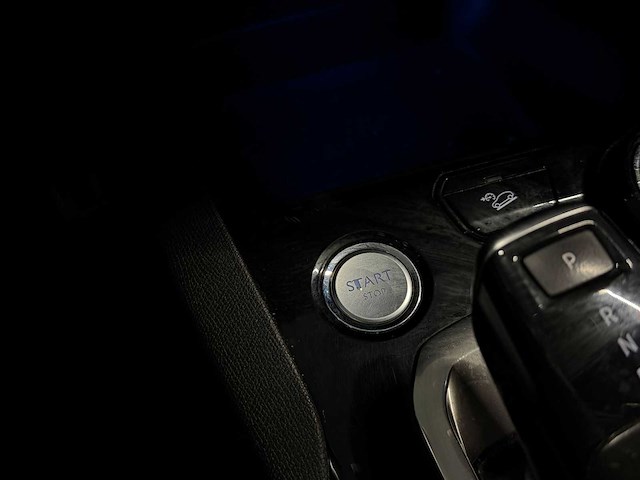Peugeot - 3008 - 1.2 puretech prem. 2017 s-902-zl iaw - afbeelding 25 van  27