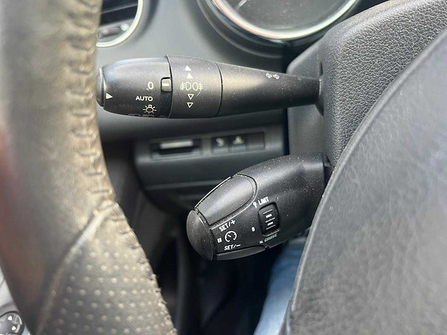 Peugeot - 3008 - 1.6 , 05-rbg-4 - afbeelding 11 van  27