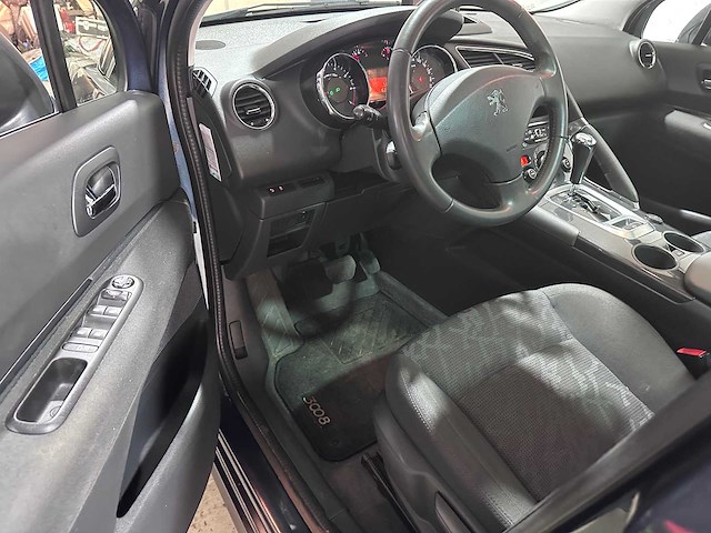 Peugeot - 3008 - 1.6 thp active automaat- (voorheen 40-zvj-8)- 2013 - afbeelding 15 van  16