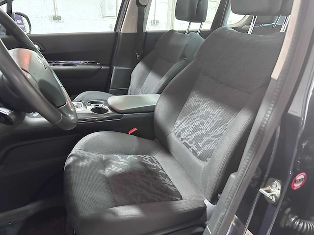 Peugeot - 3008 - 1.6 thp active automaat- (voorheen 40-zvj-8)- 2013 - afbeelding 3 van  4
