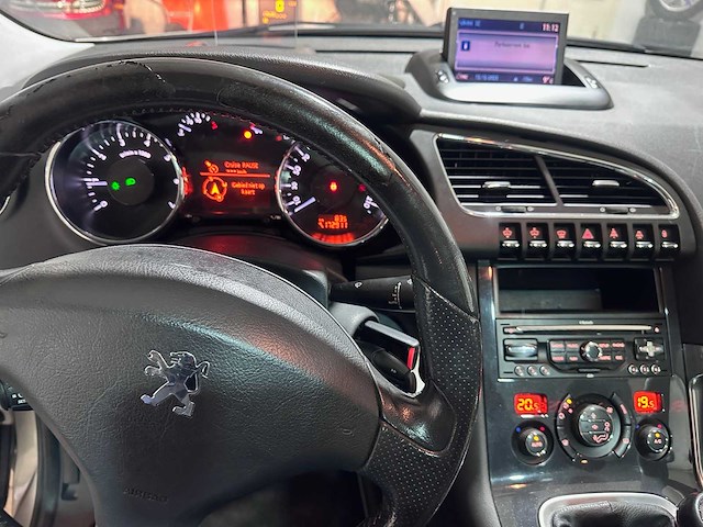 Peugeot - 3008 - 1.6 thp gt - 04-khg-4 - afbeelding 2 van  19