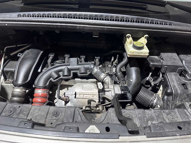 Peugeot - 3008 - 1.6 thp gt - 04-khg-4 - afbeelding 10 van  19