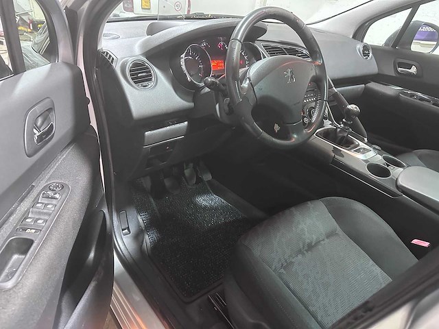 Peugeot - 3008 - 1.6 thp première - 27-jnj-3- 2009 - afbeelding 14 van  16