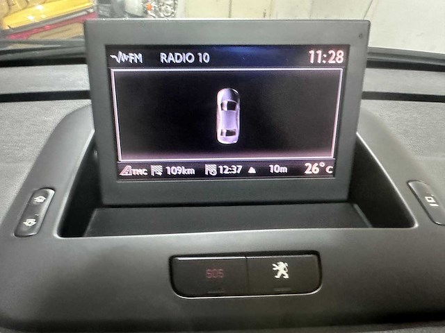 Peugeot - 3008 - 1.6 thp st automaat- 18-nxp-3- 2011 - afbeelding 2 van  15