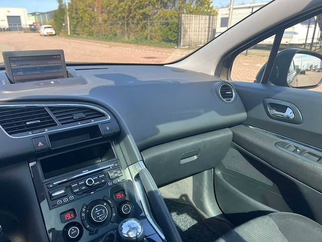 Peugeot - 3008 - 1.6 turbo, 49-rht-8 - afbeelding 5 van  19