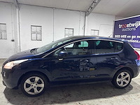 Peugeot - 3008 - 1.6 vti st - 01-rbg-4 - afbeelding 12 van  20