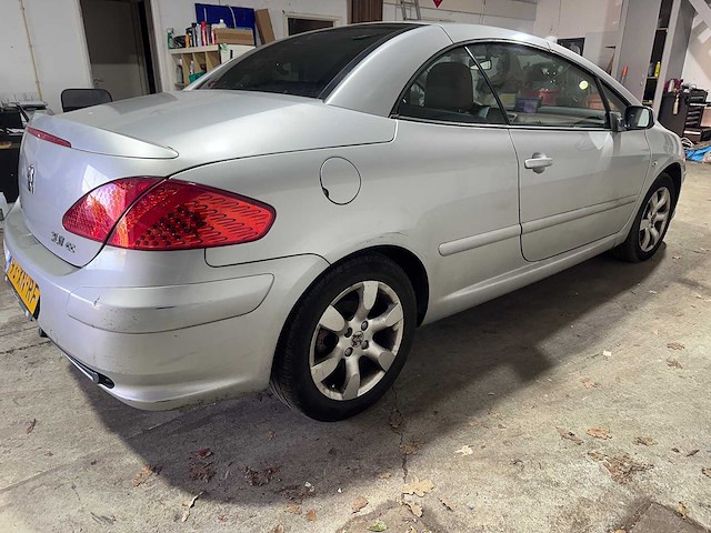 Peugeot - 307 cc - 2.0-16v - 93-xn-rf- 2007 - afbeelding 11 van  16
