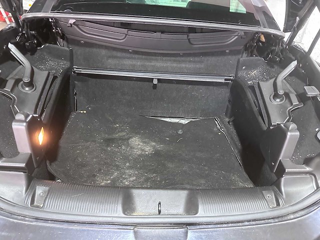 Peugeot - 307 cc - 2.0-16v samurai ed.- 70-gnh-3- 2004 - afbeelding 15 van  18