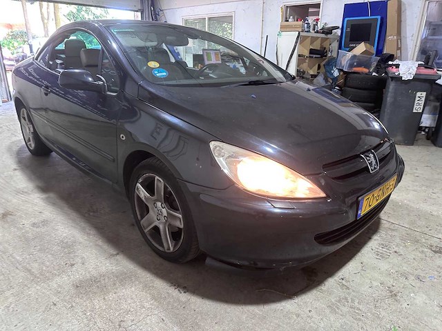 Peugeot - 307 cc - 2.0-16v samurai ed.- 70-gnh-3- 2004 - afbeelding 14 van  18