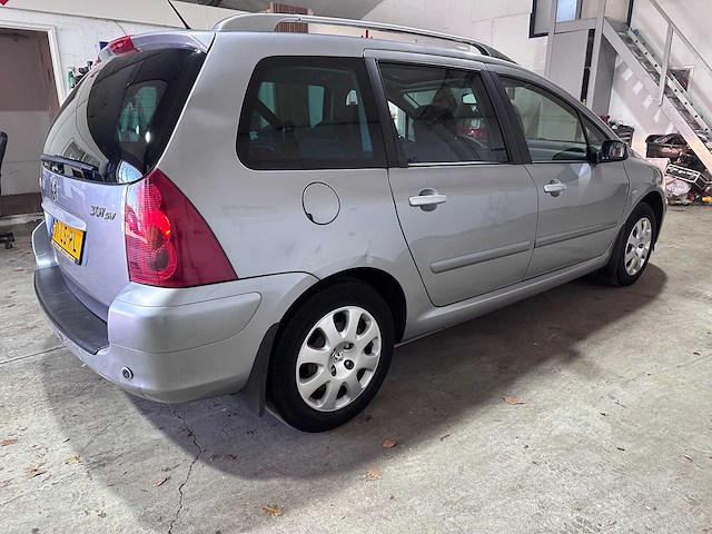 Peugeot - 307 sw - 1.6 16v pack automaat- 71-ls-rl- 2003 - afbeelding 3 van  7