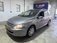 Peugeot - 307 sw - 1.6 16v pack automaat- 71-ls-rl- 2003 - afbeelding 1 van  17
