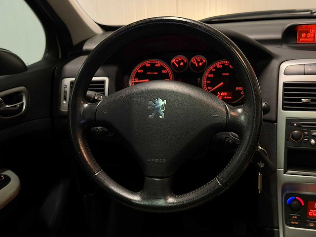 Peugeot - 307 sw - 2.0 16v premium 2005 31-rj-rb iaw - afbeelding 3 van  14