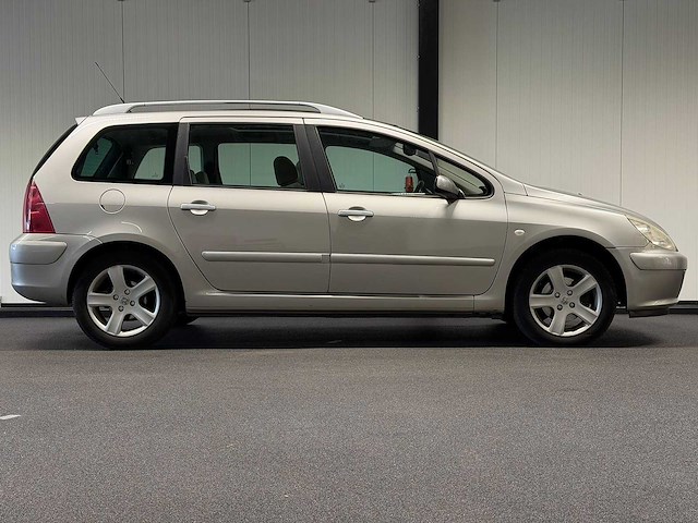 Peugeot - 307 sw - 2.0 16v premium 2005 31-rj-rb iaw - afbeelding 8 van  14