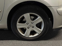 Peugeot - 307 sw - 2.0 16v premium 2005 31-rj-rb iaw - afbeelding 10 van  14