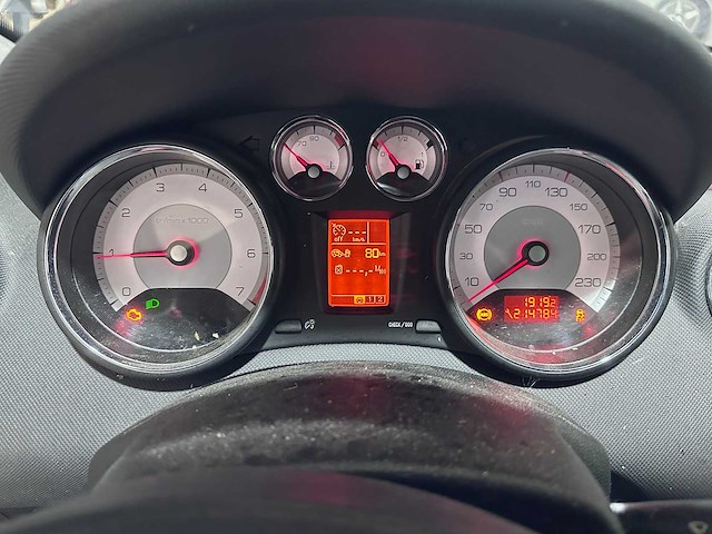 Peugeot - 308 - 1.6 thp xt - 55-nxz-8 - afbeelding 2 van  19