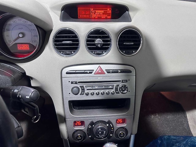 Peugeot - 308 - 1.6 thp xt automaat- 24-zp-hn - afbeelding 6 van  22