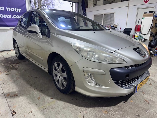 Peugeot - 308 - 1.6 thp xt automaat- 24-zp-hn - afbeelding 19 van  22