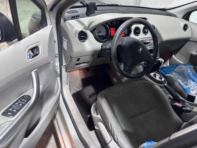 Peugeot - 308 - 1.6 thp xt automaat- 24-zp-hn - afbeelding 21 van  22