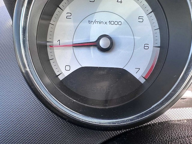 Peugeot - 308 - 1.6 thp xt automaat- kb-823-p- 2009 - afbeelding 4 van  5