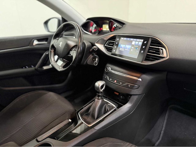 Peugeot - 308 - personenauto - 2013 - afbeelding 5 van  31