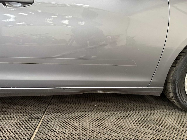 Peugeot - 308 - personenauto - 2013 - afbeelding 10 van  31