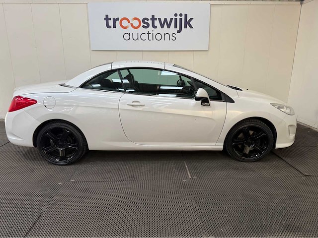 Peugeot - 308 cc - 1.6 thp feline - personenauto - 2009 - afbeelding 32 van  34