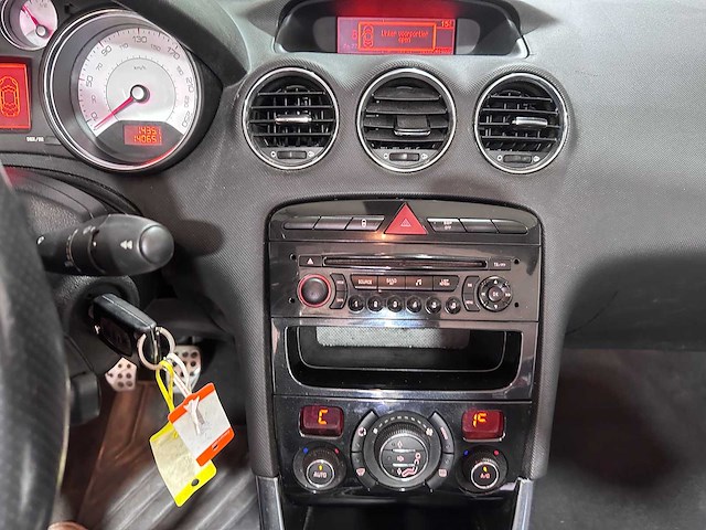 Peugeot - 308 cc - 1.6 thp sport pack - 79-rbk-4- 2010 - afbeelding 5 van  18