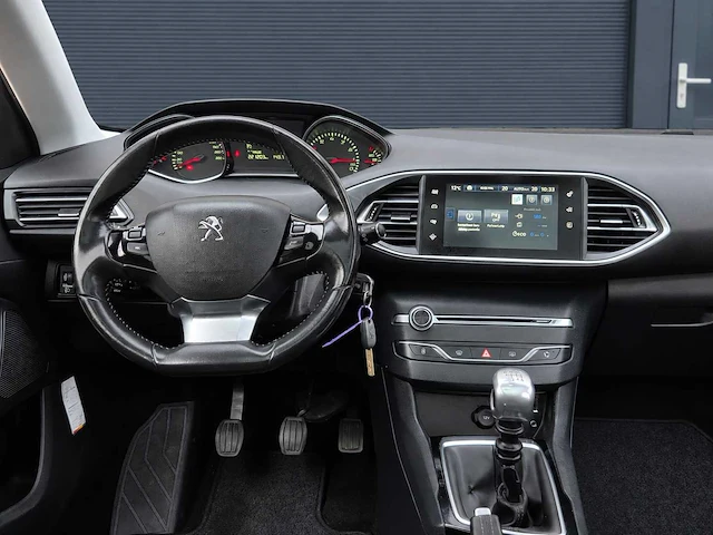 Peugeot - 308 sw - 1.2 e-thp blue l. ex - 2015 - 7-xvj-70 - personenauto - afbeelding 6 van  28