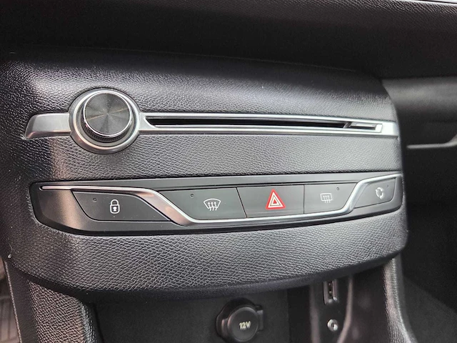 Peugeot - 308 sw - 1.2 e-thp blue l. ex - 2015 - 7-xvj-70 - personenauto - afbeelding 14 van  28