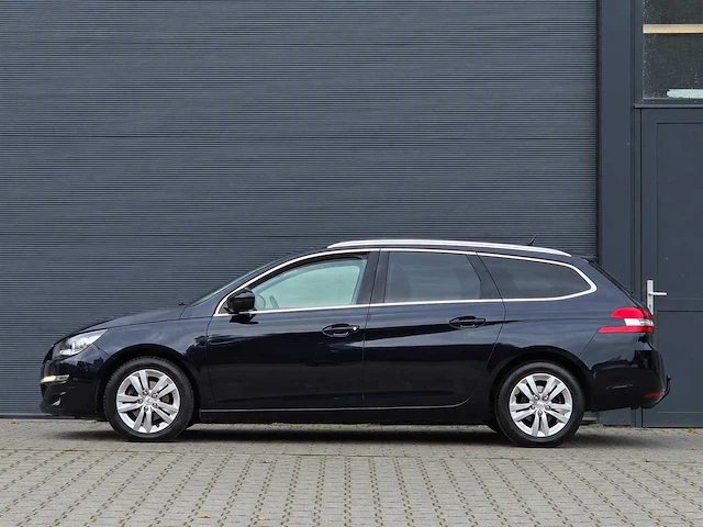 Peugeot - 308 sw - 1.2 e-thp blue l. ex - 2015 - 7-xvj-70 - personenauto - afbeelding 24 van  28