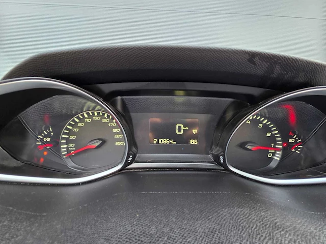 Peugeot - 308 sw - 1.2 puret.blue l. gt - 2015 - j-823-jd - personenauto - afbeelding 9 van  30