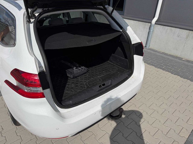 Peugeot - 308 sw - 1.2 puret.blue l. pr - personenauto - 2019 - afbeelding 4 van  7