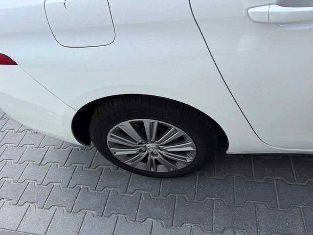 Peugeot - 308 sw - 1.2 puret.blue l. pr - personenauto - 2019 - afbeelding 16 van  25