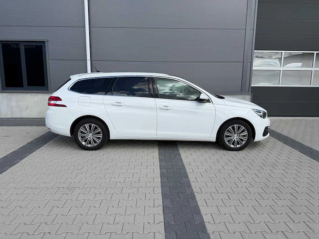 Peugeot - 308 sw - 1.2 puret.blue l. pr - personenauto - 2019 - afbeelding 21 van  25